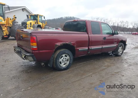2000 Chevrolet Silverado 1500 Ls from USA, damaged, VIN 2GCEC19T3Y1105325